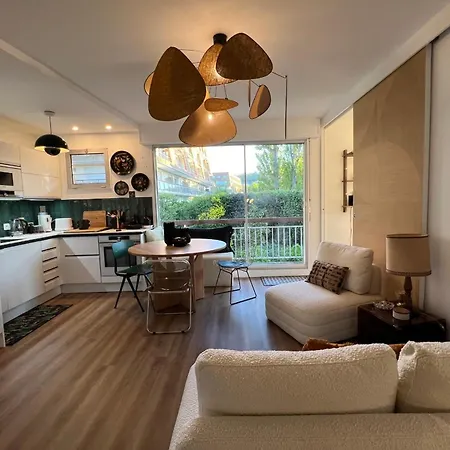 Lägenhet Family Near The Sea Of