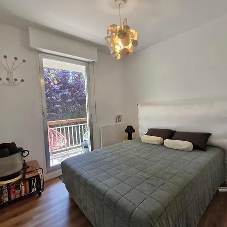 Family Near The Sea Of Lägenhet *